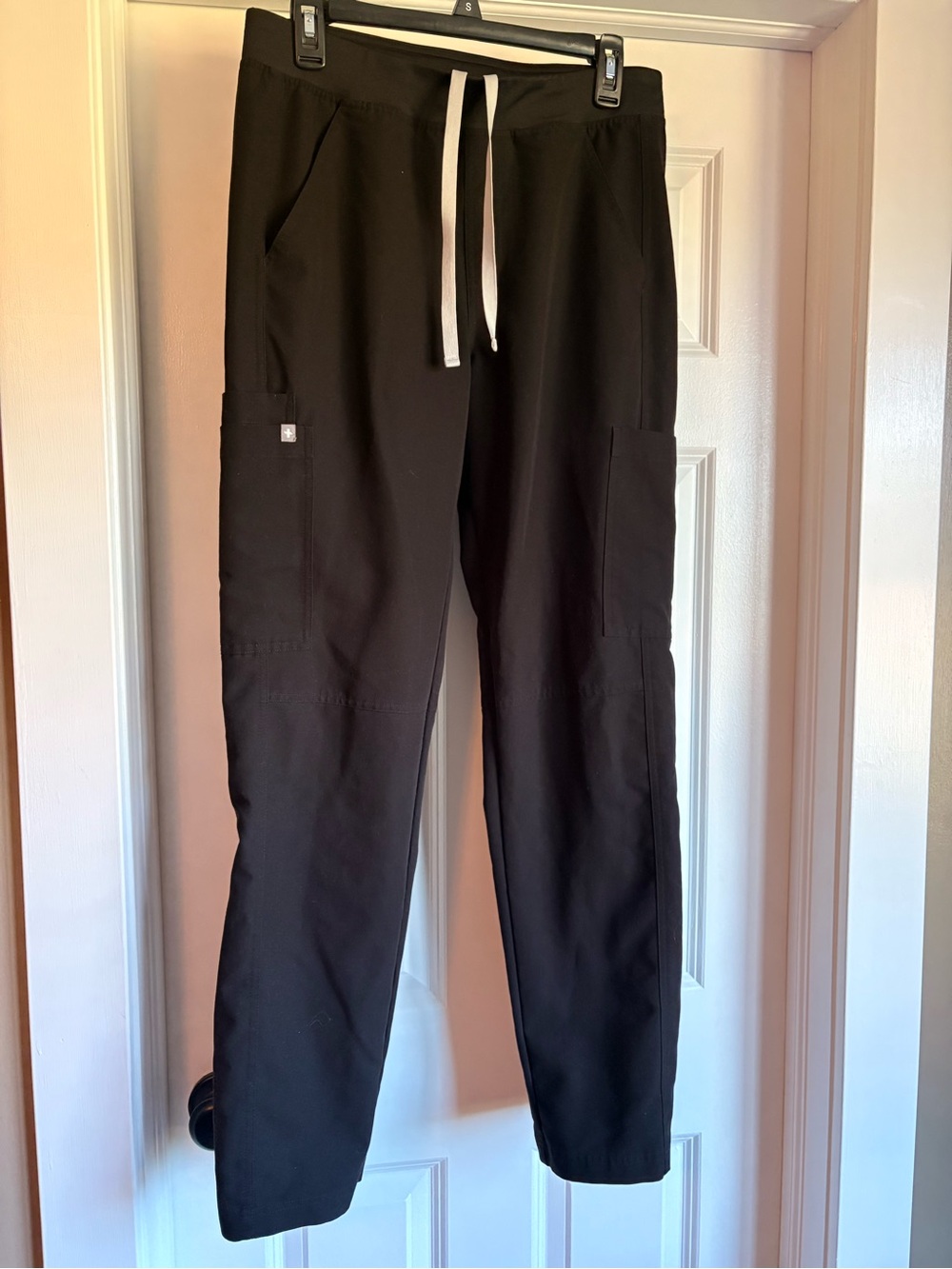 Figs Black Axim Straight-Leg Scrub Pant with Grey Drawstring